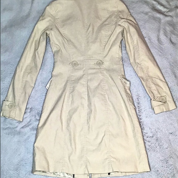 Dynamite Cream Trench Coat Size 1 Pre-Loved Barely Worn Lined Inside - Picture 4 of 11